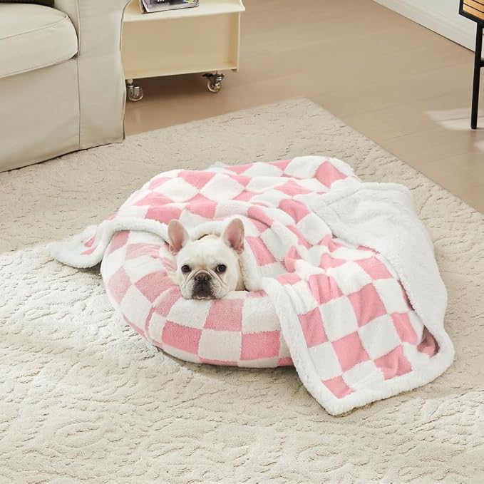 Checkered Dog Blanket, Cute Girly Women Aesthetic Style Fluffy Fleece Pets - Image 2