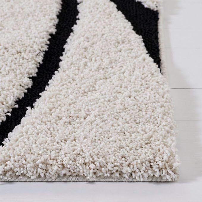 SAFAVIEH Florida Shag Collection Accent Rug - Image 3
