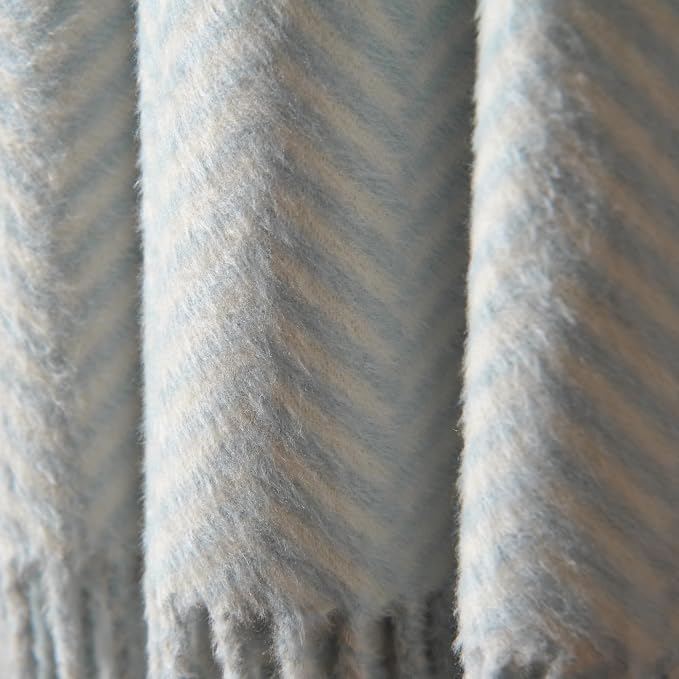 CUDDLE DREAMS Silk Throw Blanket - Image 4