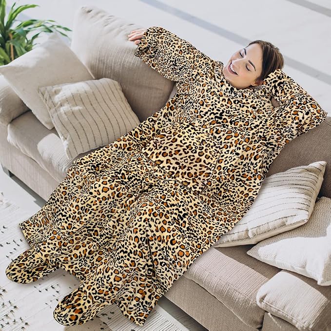 PAVILIA Fleece Blanket with Sleeves, Foot Pockets - Image 3