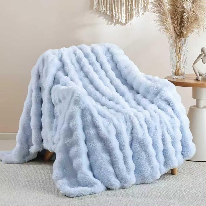 Smoofy Faux Fur Throw Blanket for Couch Rabbit Fleece by SMOOFY