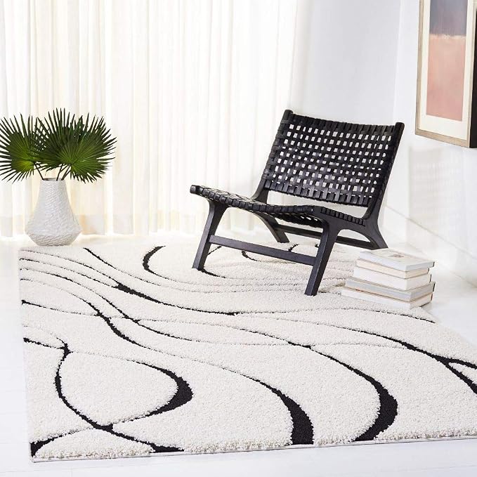 SAFAVIEH Florida Shag Collection Accent Rug by SAFAVIEH