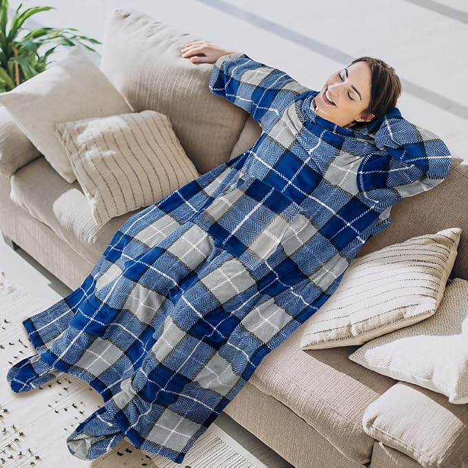 PAVILIA Fleece Blanket with Sleeves, Foot Pockets - Image 3