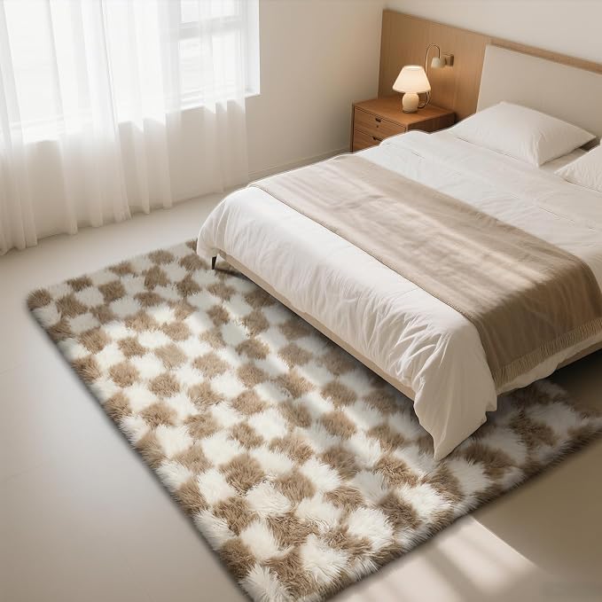 Checkered Rug for Bedroom, 5x8 Beige and White Area Rugs, Classic Checkered - Image 2