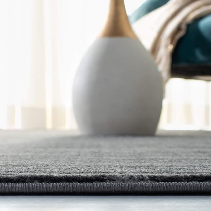 SAFAVIEH Vision Collection Area Rug - Image 4