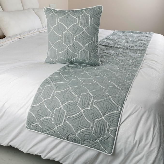 The HomeCentric King Queen Twin Grey Blue Bed Runner Without Pillow Cover - Image 4