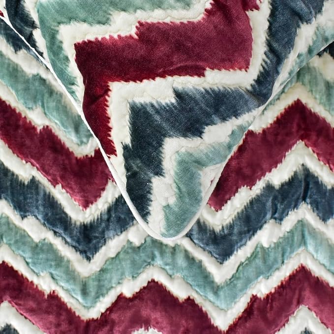 The HomeCentric King/Queen/Twin Red & Blue Luxury Full 68"x18" Bed Runner - Image 2