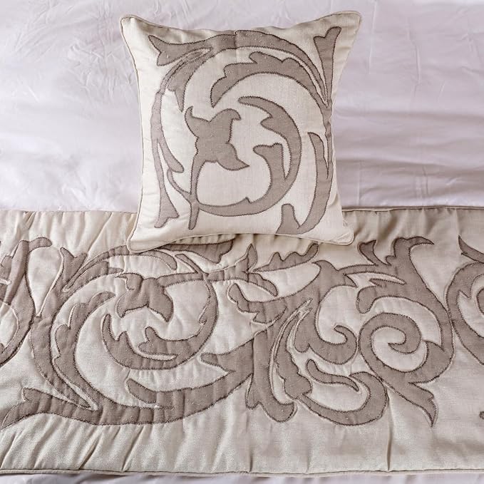 The HomeCentric Handmade Ivory & Beige King 90 x 18 inch Bed Runner - Image 5