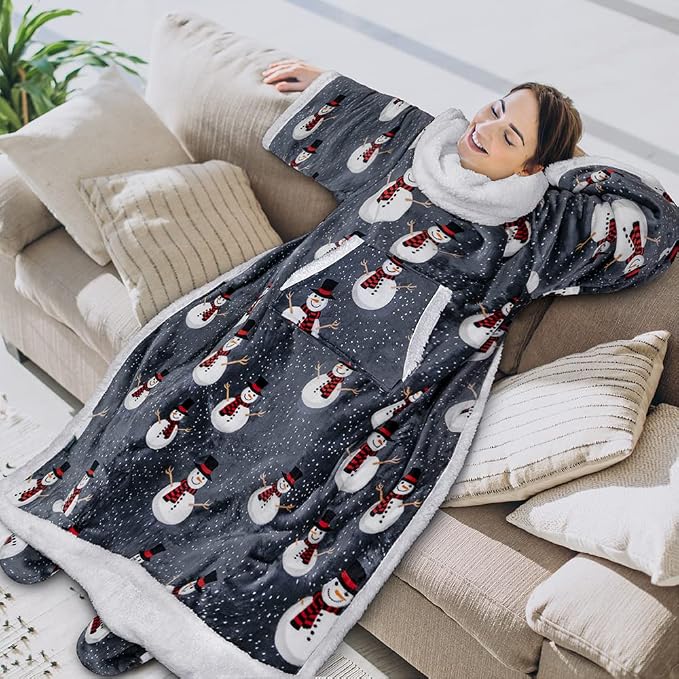 PAVILIA Sherpa Blanket with Sleeves, Foot Pocket - Image 3