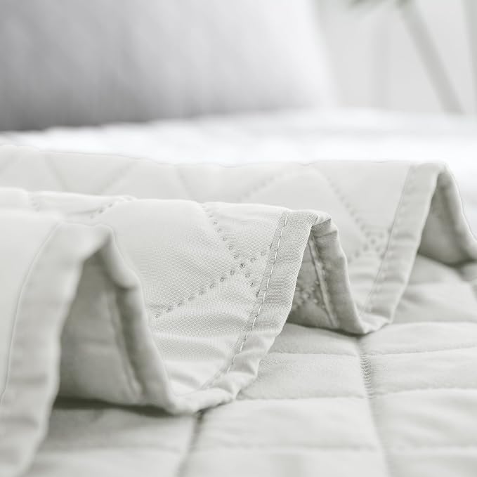 Easy-Going King Size Reversible Quilt Set - Image 7