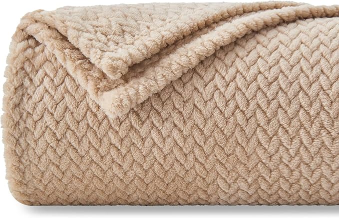 NEWCOSPLAY Super Soft Twin Blanket Brown Premium Silky Flannel Fleece Leaves by NEWCOSPLAY