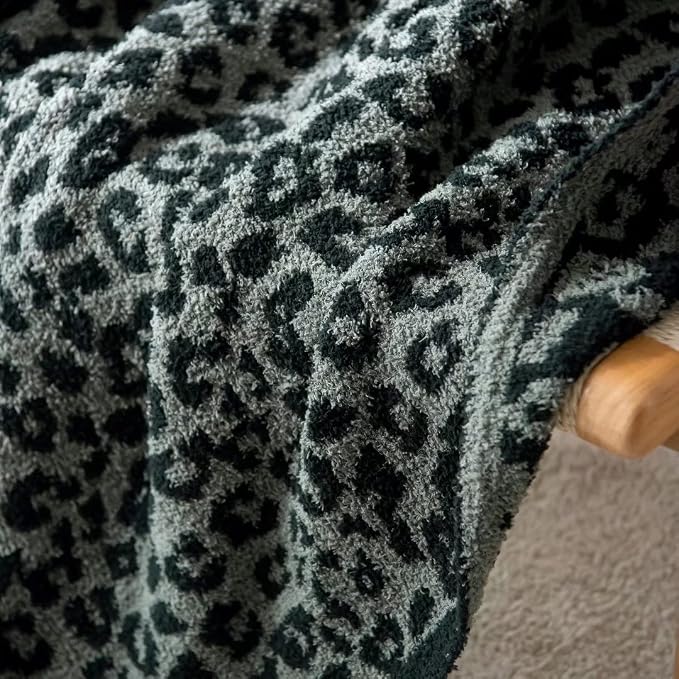 Yarn Leopard Jacquard Throw Blanket Fringe Lightweight Cozy Bed Blanket Soft - Image 3