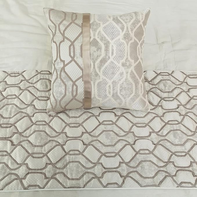 The HomeCentric King/Queen/Twin Ivory & Silver Decorative Twin 53"x18" Bed - Image 6