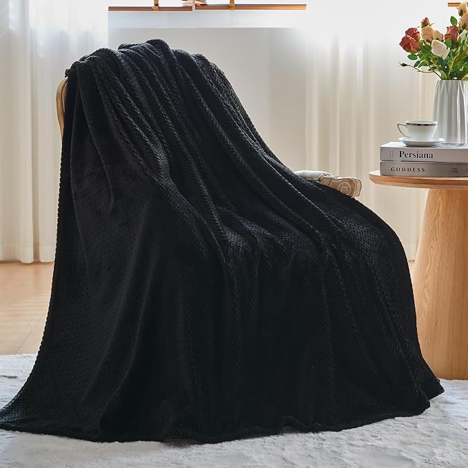 NEWCOSPLAY Super Soft Throw Blanket Black Premium Silky Flannel Fleece Leaves - Image 4