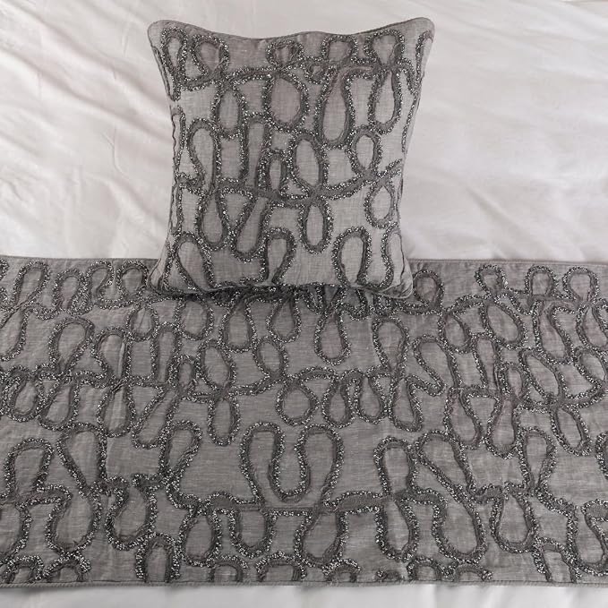The HomeCentric King Queen Twin Bed Runner - Image 5