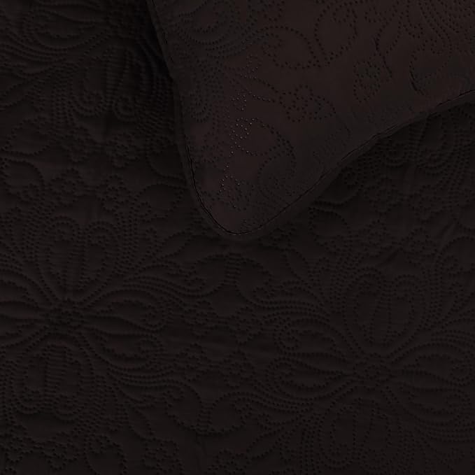 Easy-Going Full/Queen Size Reversible Quilt Set - Image 3