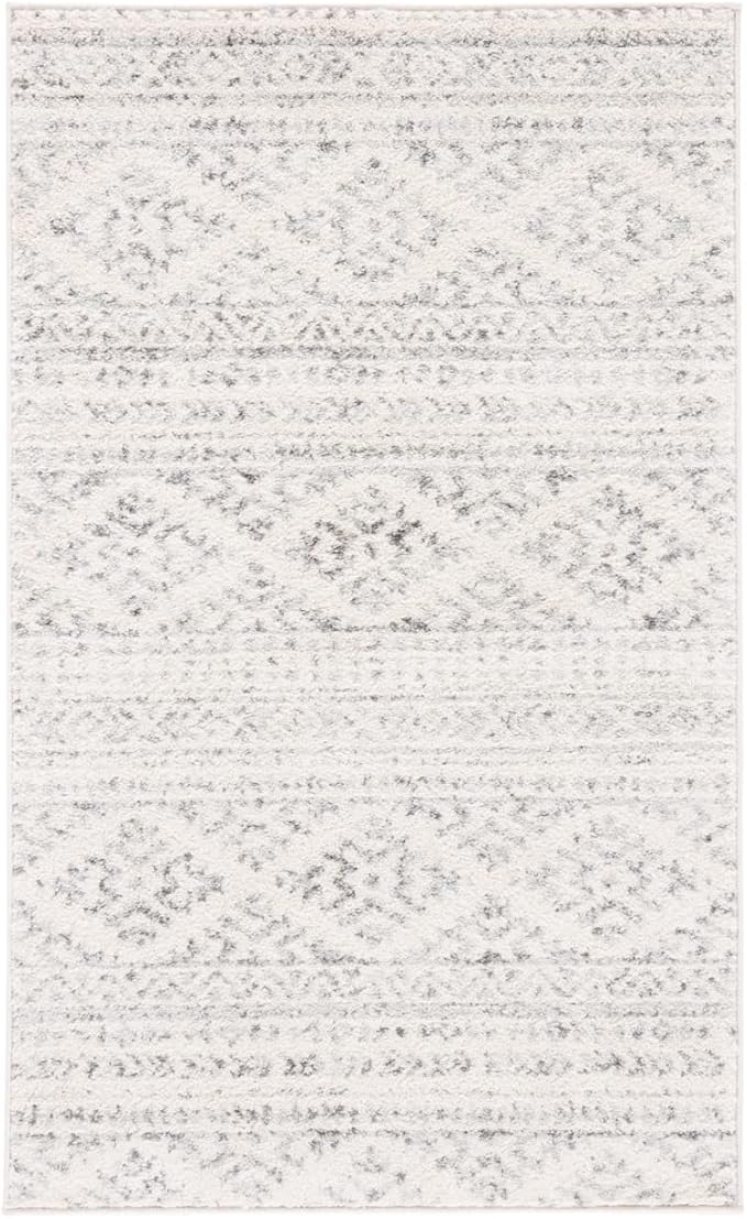 SAFAVIEH Tulum Collection Accent Rug by SAFAVIEH