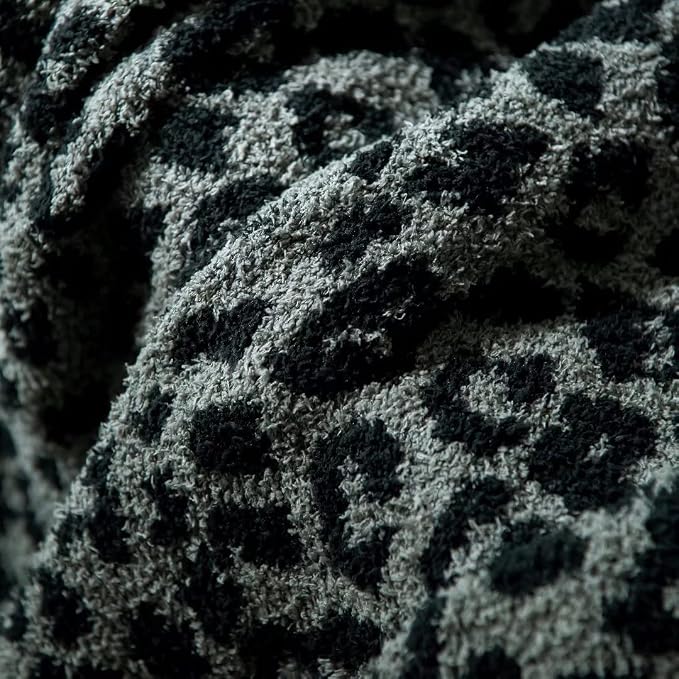 Yarn Leopard Jacquard Throw Blanket Fringe Lightweight Cozy Bed Blanket Soft - Image 4