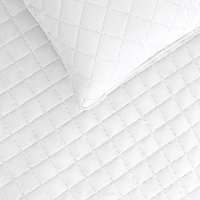 Easy-Going Twin Size Reversible Quilt Set - Image 3