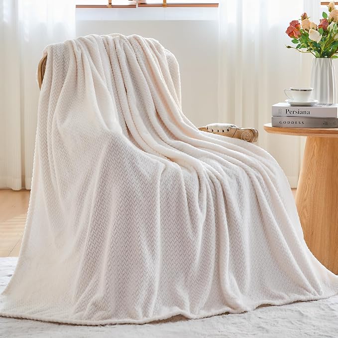 NEWCOSPLAY Super Soft Throw Blanket Ivory Premium Silky Flannel Fleece Leaves - Image 3