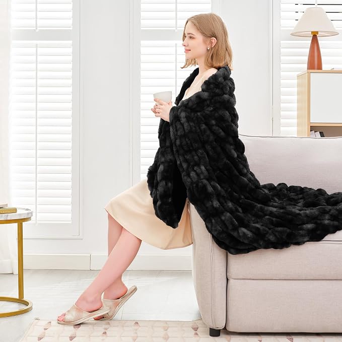 Ultra Soft Luxury Faux Fur Throw Blanket - Image 9
