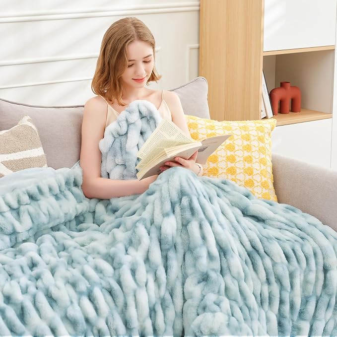 Ultra Soft Luxury Faux Fur Twin Blanket - Image 6
