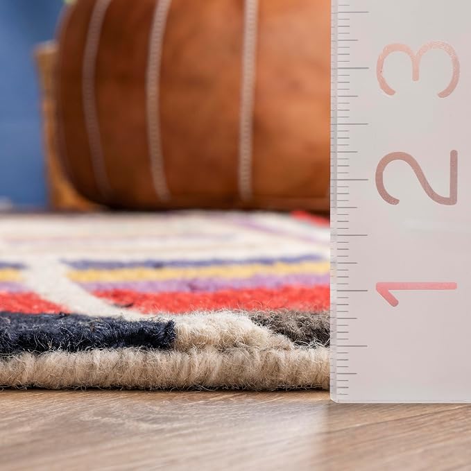 Nuloom Ofelia Handmade, Soft and Cozy, High Traffic, Stain Resistant, Easy Clean - Image 2