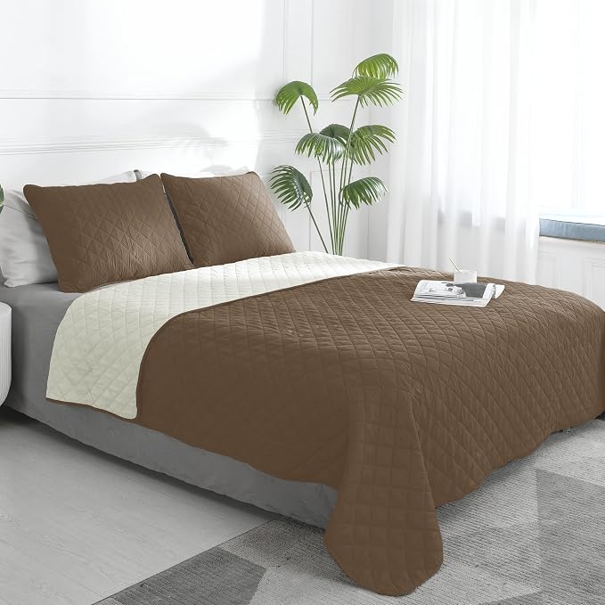 Easy-Going King Size Reversible Quilt Set by Easy-Going