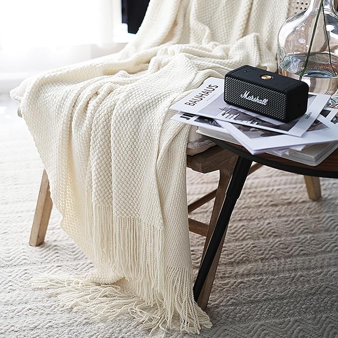 LOMAO Knitted Throw Blanket - Image 7