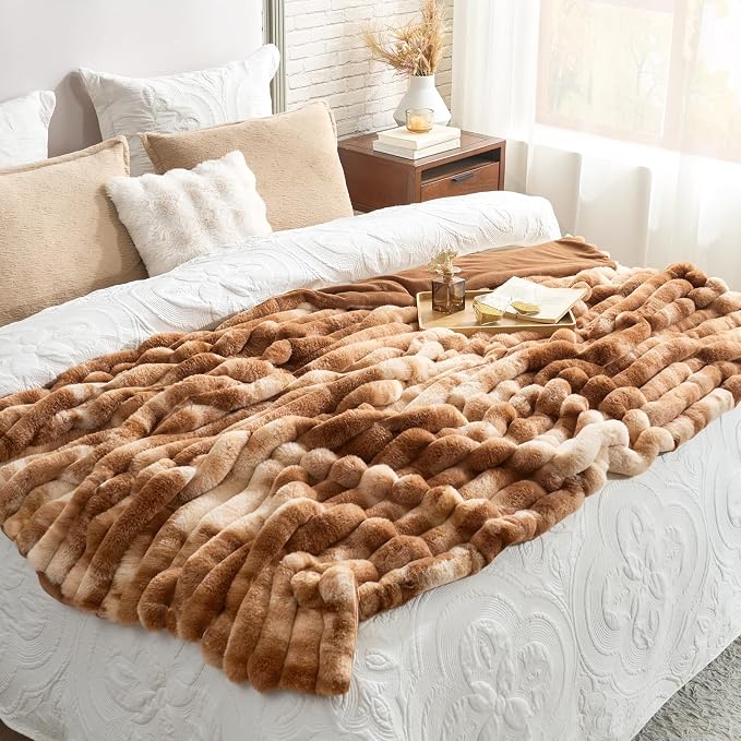 Cozy Bliss Faux Fur Throw Blanket - Image 2