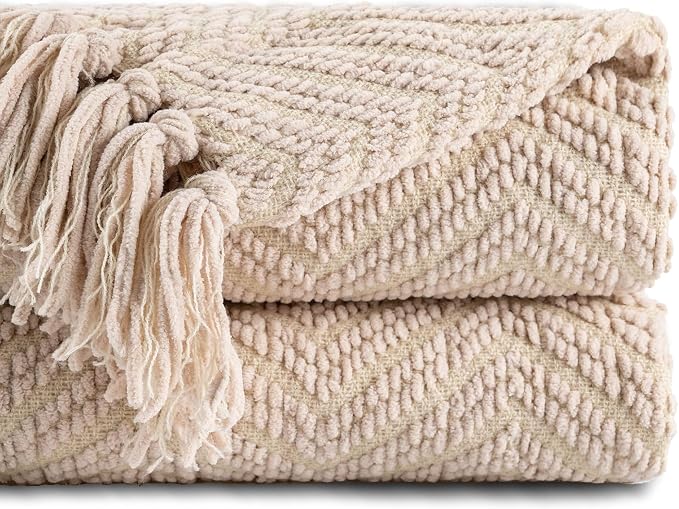 BATTILO HOME Beige Throw Blanket by BATTILOHOME