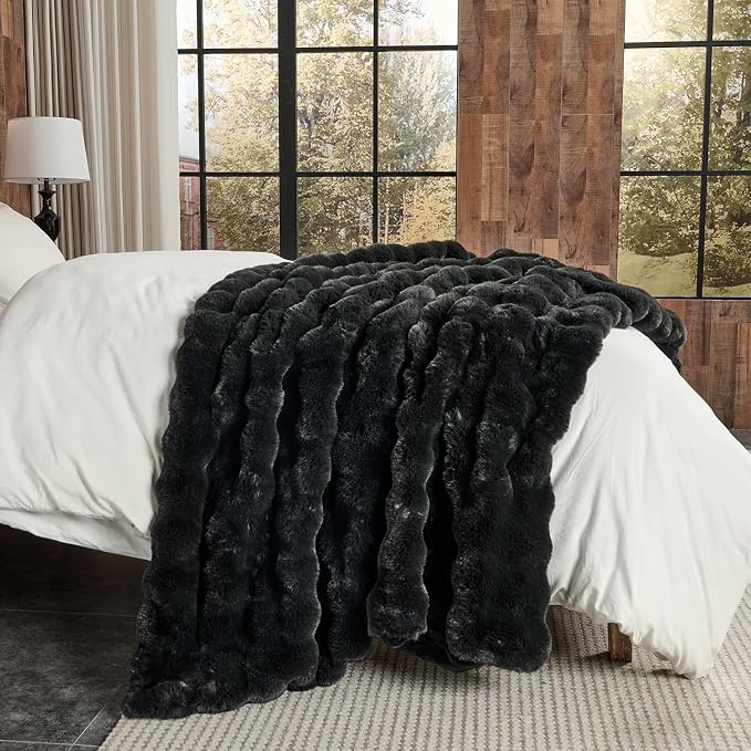 Lotus Karen Faux Fur Blanket - Image 4