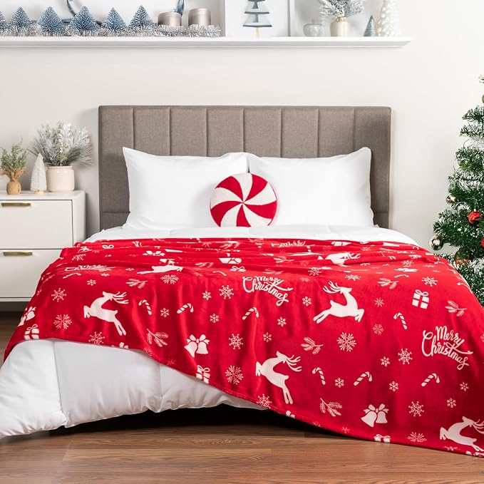 PAVILIA Christmas Throw Blanket | Holiday Christmas Reindeer Snowflakes Fleece - Image 5