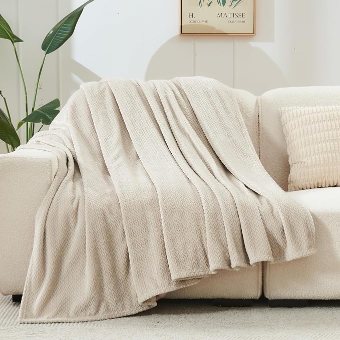 NEWCOSPLAY Super Soft Queen Blanket Linen Premium Silky Flannel Fleece Leaves - Image 8