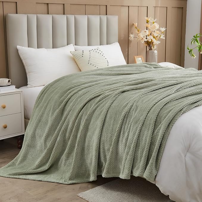 NEWCOSPLAY Super Soft Twin Blanket Sage Green Premium Silky Flannel Fleece - Image 8