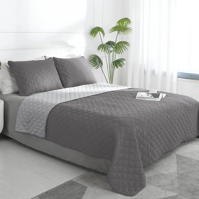 Easy-Going Twin Size Reversible Quilt Set by Easy-Going