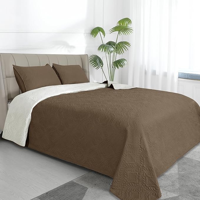 Easy-Going Twin Size Reversible Quilt Set by Easy-Going