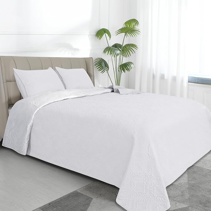 Easy-Going Twin Size Reversible Quilt Set by Easy-Going