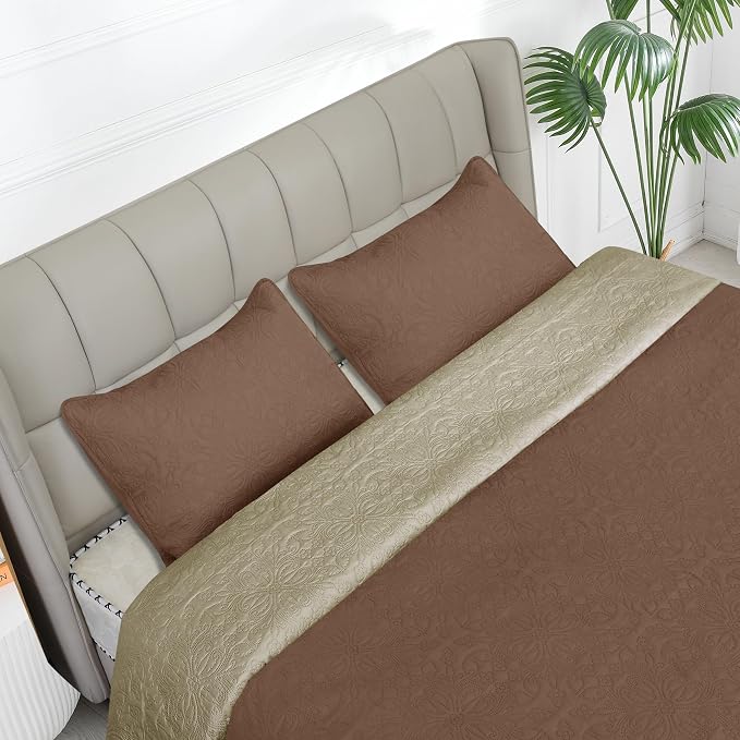 Easy-Going Full/Queen Size Reversible Quilt Set - Image 2