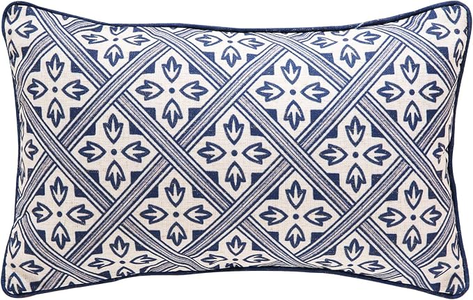 patdrea Designer Throw Pillow Covers, Chinoiserie Blue Elegant Linen by Welcometopatdrea