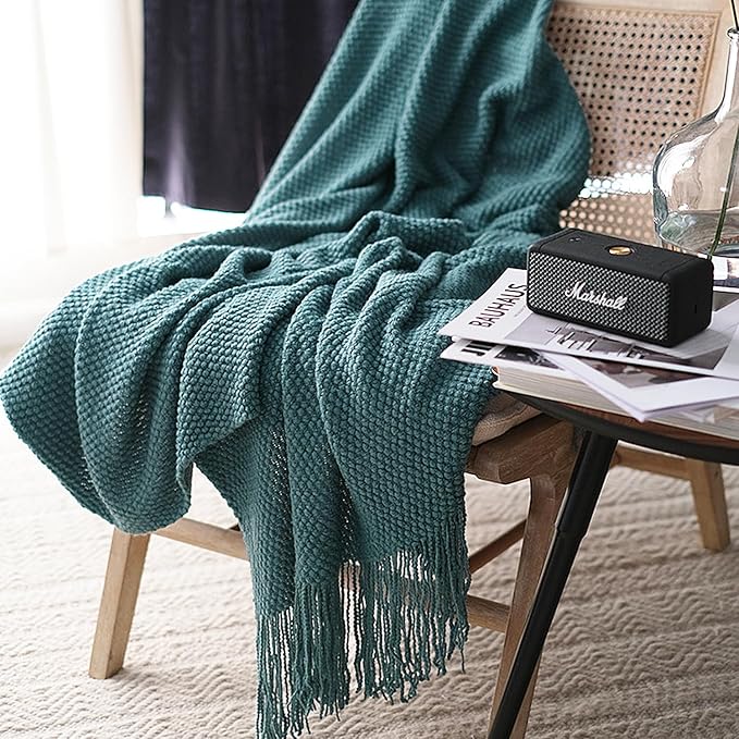 LOMAO Knitted Throw Blanket by LOMAO
