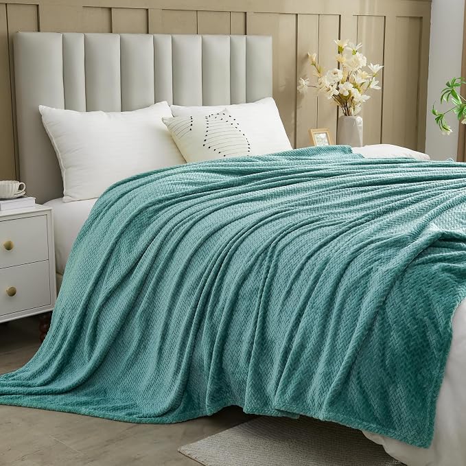 NEWCOSPLAY Super Soft Queen Blanket Light Teal Premium Silky Flannel Fleece - Image 3