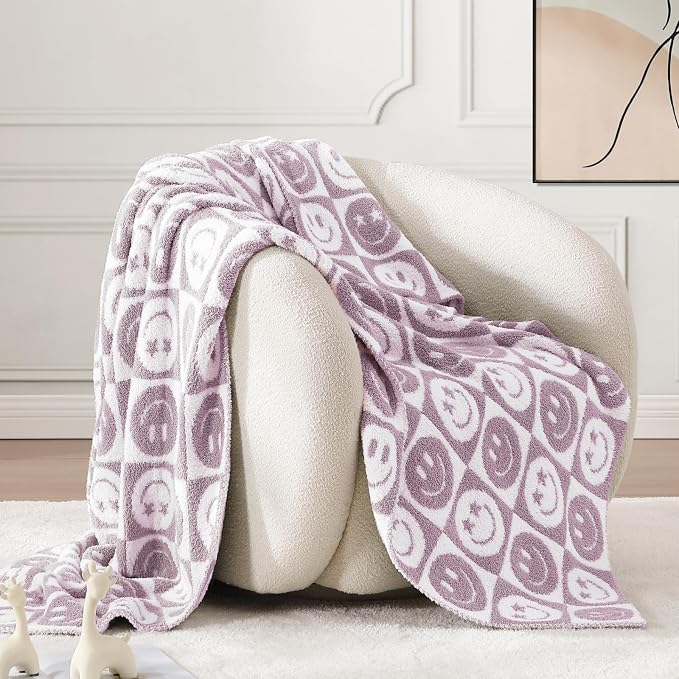 WRENSONGE Checkered Throw Blanket Lilac Smiling Face Soft Cozy Fluffy Warm Hand - Image 2
