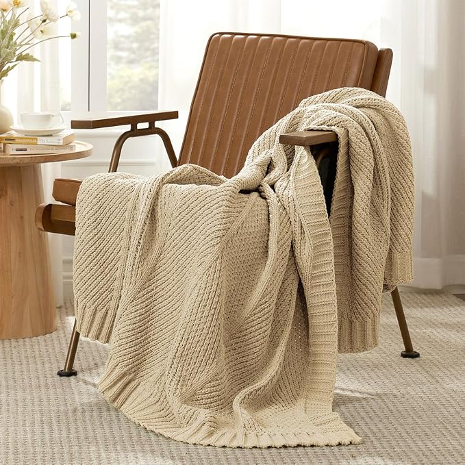 Amélie Home Chevron Chenille Knit Throw Blanket - Image 2