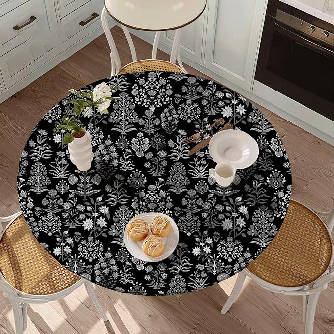 Black Fitted Round Tablecloth - Image 3