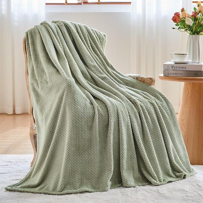 NEWCOSPLAY Super Soft Twin Blanket Sage Green Premium Silky Flannel Fleece - Image 3