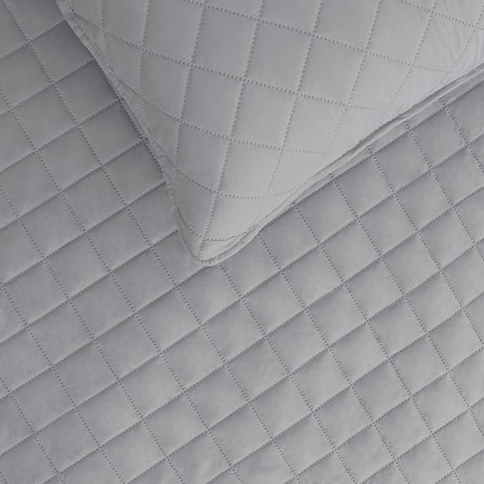 Easy-Going Queen Plus Size Reversible Quilt Set - Image 4