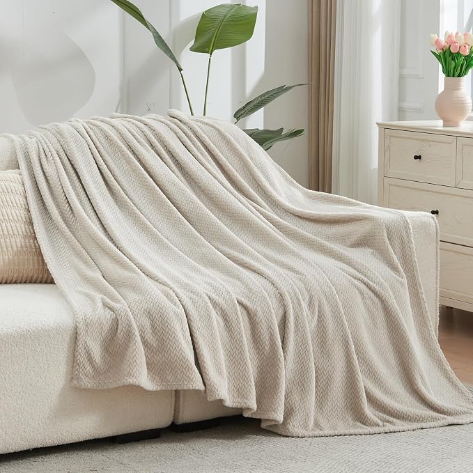NEWCOSPLAY Super Soft Queen Blanket Linen Premium Silky Flannel Fleece Leaves - Image 9