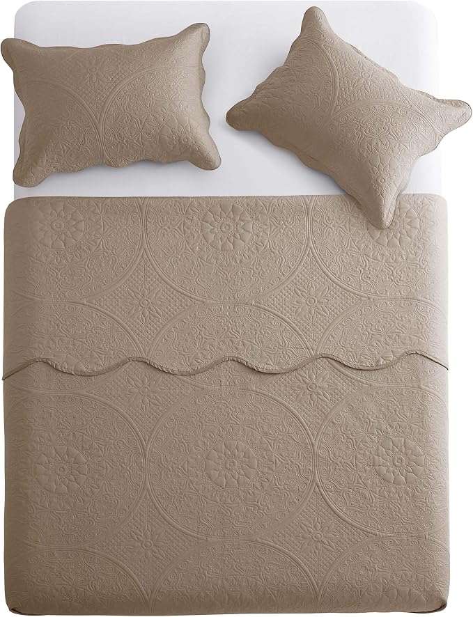 IR Imperial Rooms King Quilt Bedding Set Size + 2 Pillow Shams - Image 2