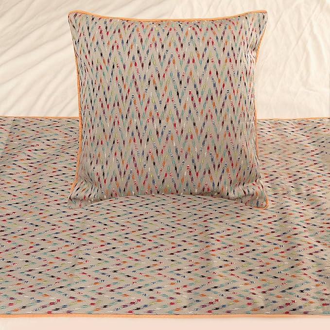 The HomeCentric King Queen Twin Beige & Multicolor Luxury King 90"x18" Bed - Image 4